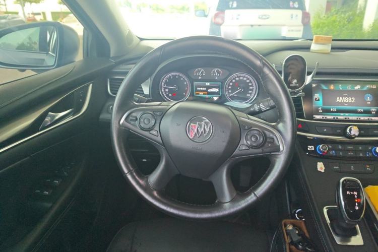 Used Buick LaCrosse 2018 20T Elite Edition Steering Wheel