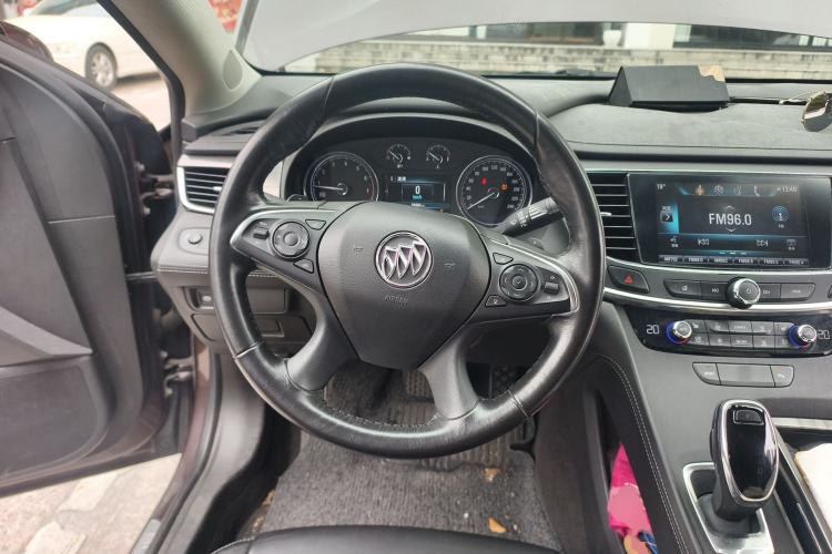 Used Buick LaCrosse 2018 20T Elite Edition Steering Wheel