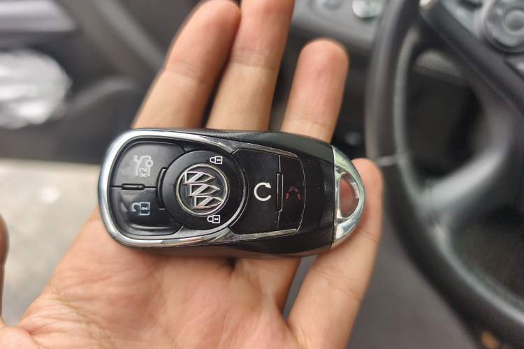 Used Buick LaCrosse 2018 20T Elite Edition Vehicle Key