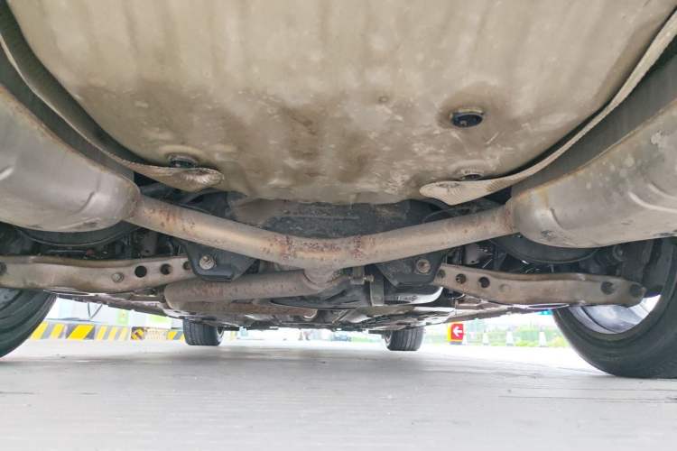 Used Buick LaCrosse 2018 28T Avenir Chassis Rear