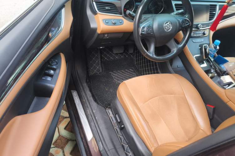 Used Buick LaCrosse 2018 28T Elite Edition Driver Seat