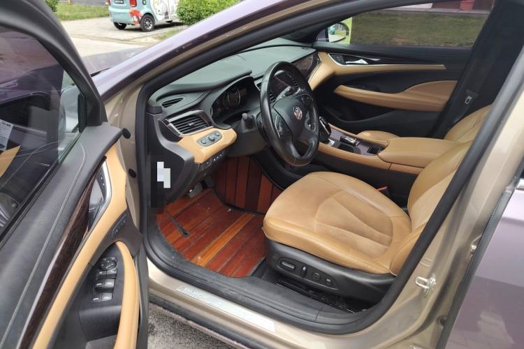 Used Buick LaCrosse 2018 20T Luxury Model Driver Seat