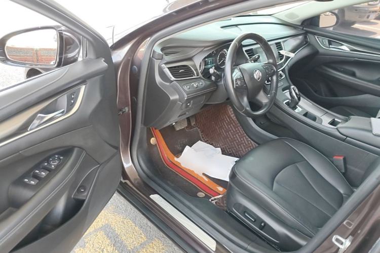 Used Buick LaCrosse 2018 20T Elite Edition Driver Seat