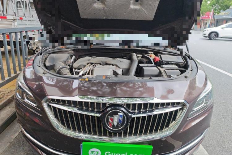 Used Buick LaCrosse 2018 28T Luxury Model Engine Bay