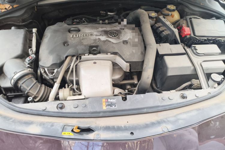 Used Buick LaCrosse 2018 28T Elite Edition Engine Bay