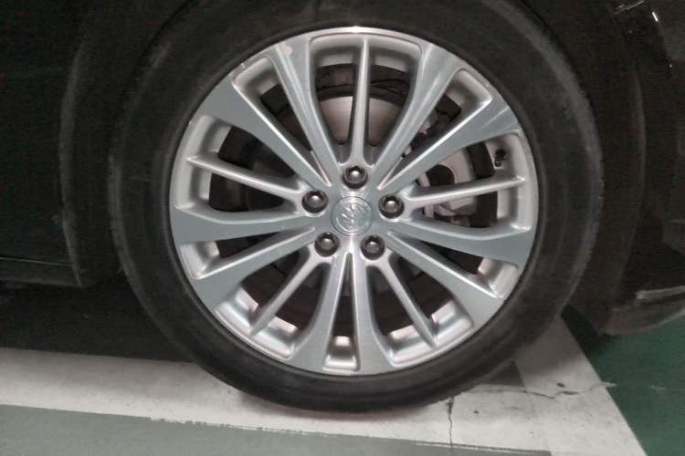 Used Buick LaCrosse 2018 28T Elite Edition Exterior 7