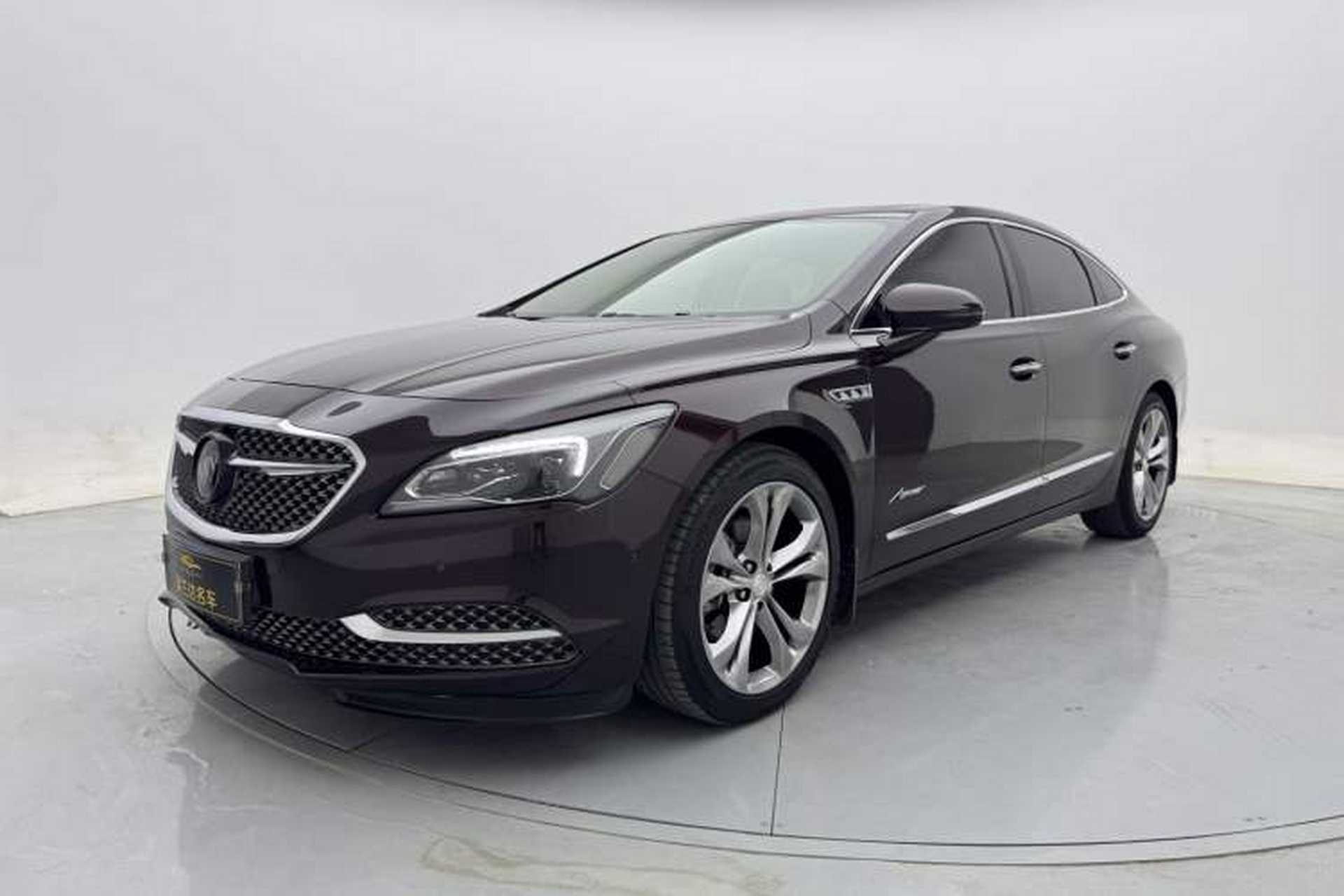 Used Buick LaCrosse 2018 28T Avenir Front Left 45 Deg