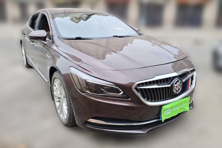 Used Buick LaCrosse 2018 28T Elite Edition Front Right 45 Deg