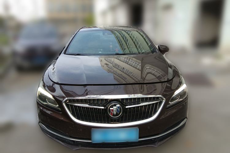 Used Buick LaCrosse 2018 28T Luxury Model Front