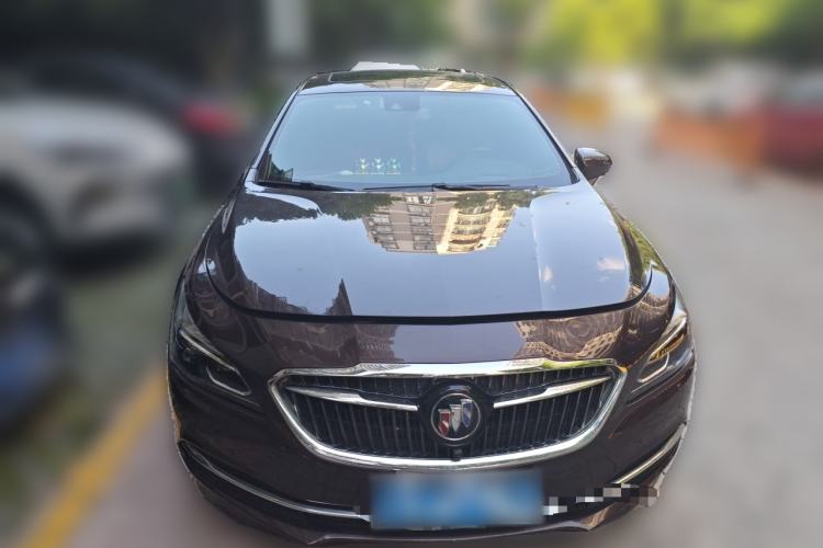 Used Buick LaCrosse 2018 28T Luxury Model Front