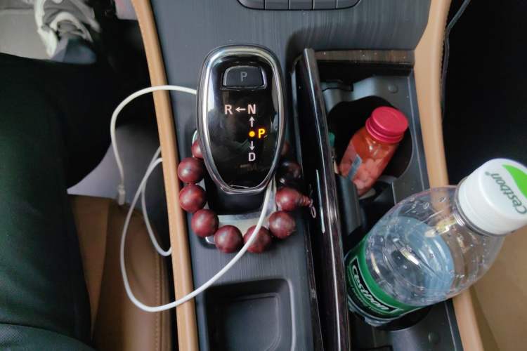 Used Buick LaCrosse 2018 28T Luxury Model Gear Lever