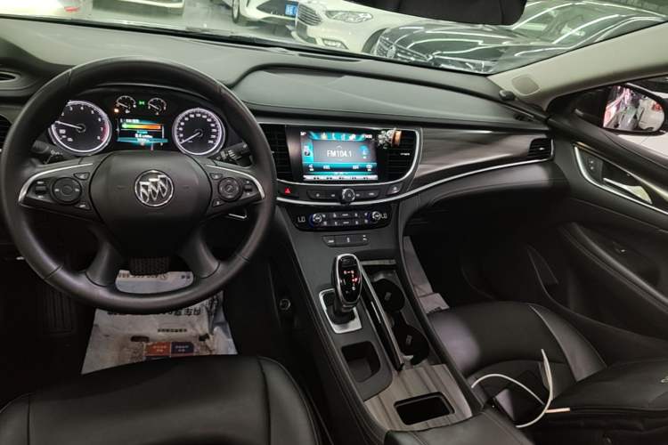Used Buick LaCrosse 2018 20T Elite Edition Gear Lever