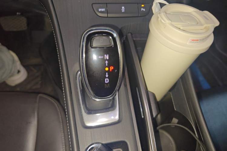 Used Buick LaCrosse 2018 20T Elite Edition Gear Lever