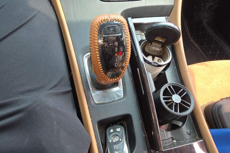 Used Buick LaCrosse 2018 20T Luxury Model Gear Lever