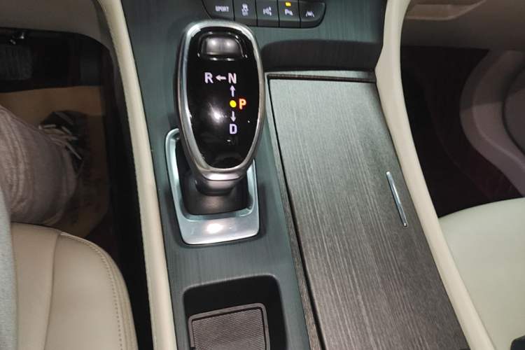 Used Buick LaCrosse 2018 28T Avenir Gear Lever