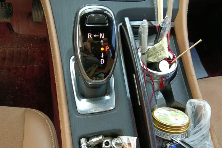 Used Buick LaCrosse 2018 28T Luxury Model Gear Lever