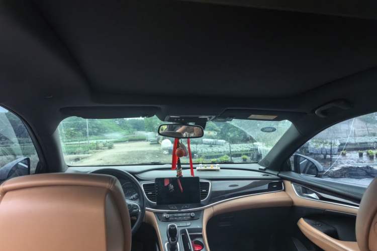 Used Buick LaCrosse 2018 28T Elite Edition Headliner