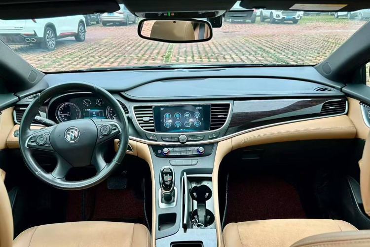 Used Buick LaCrosse 2018 28T Elite Edition Interior 1