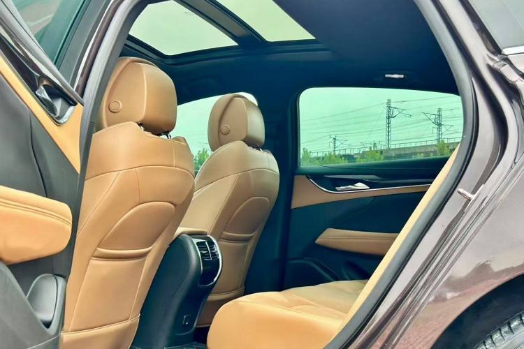 Used Buick LaCrosse 2018 28T Elite Edition Interior 3