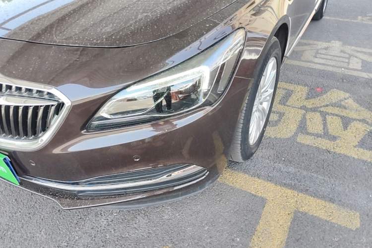 Used Buick LaCrosse 2018 20T Elite Edition Left Front Headlight