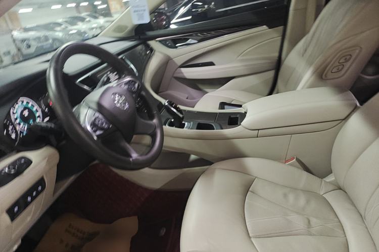 Used Buick LaCrosse 2018 28T Avenir Left Front Seat