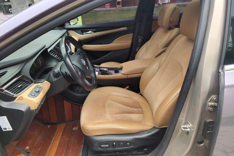 Used Buick LaCrosse 2018 20T Luxury Model Left Front Seat