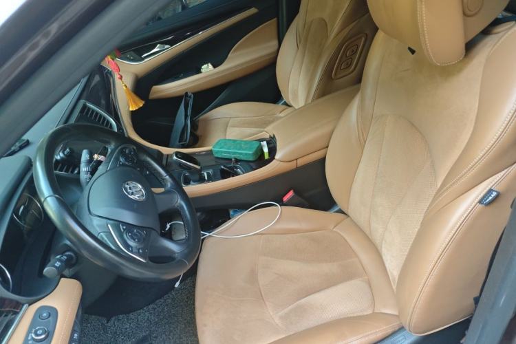 Used Buick LaCrosse 2018 28T Luxury Model Left Front Seat