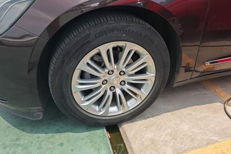 Used Buick LaCrosse 2018 20T Elite Edition Left Front Wheel Hub