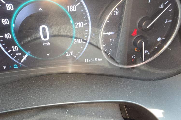 Used Buick LaCrosse 2018 20T Luxury Model Odometer Close Up