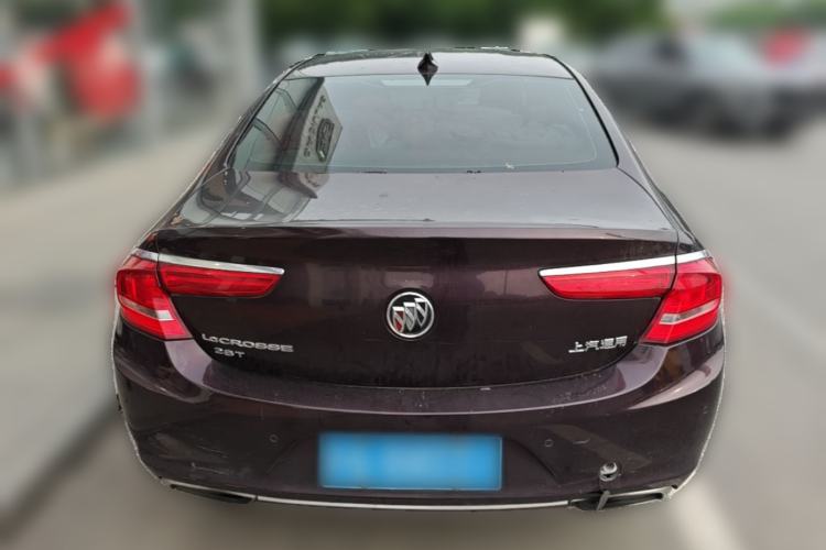 Used Buick LaCrosse 2018 28T Avenir Rear