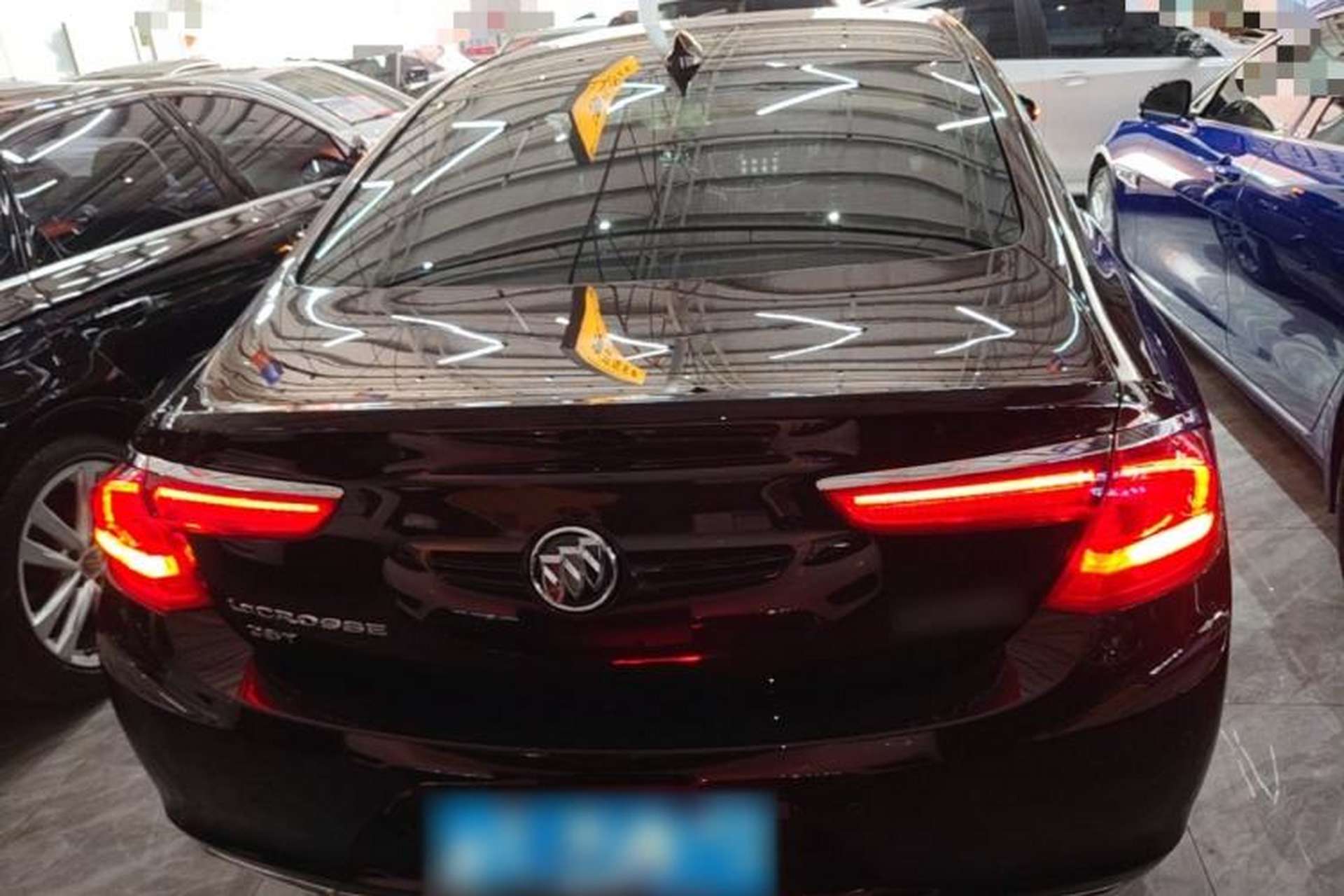 Used Buick LaCrosse 2018 28T Avenir Rear