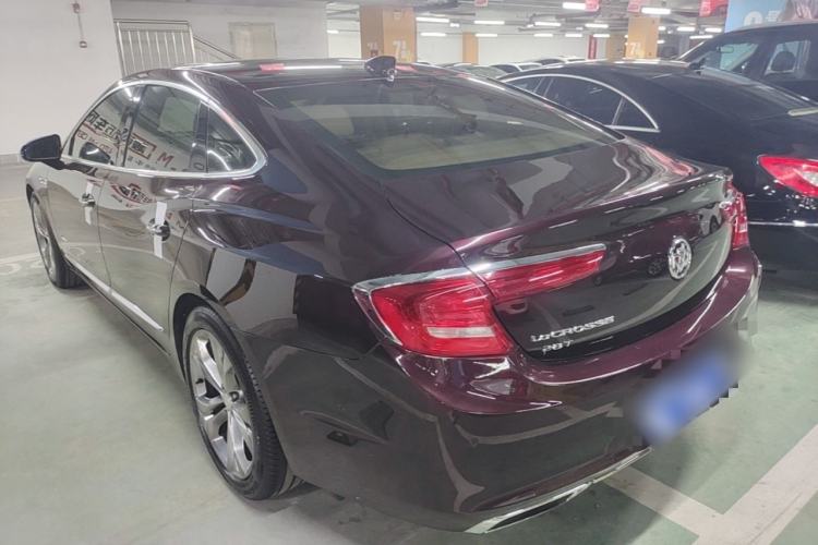 Used Buick LaCrosse 2018 28T Avenir Rear Left 45 Deg