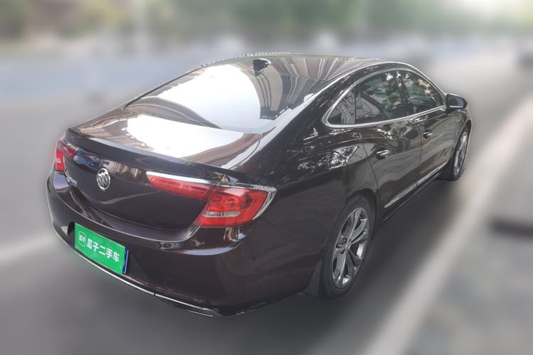 Used Buick LaCrosse 2018 28T Avenir Rear Right 45 Deg