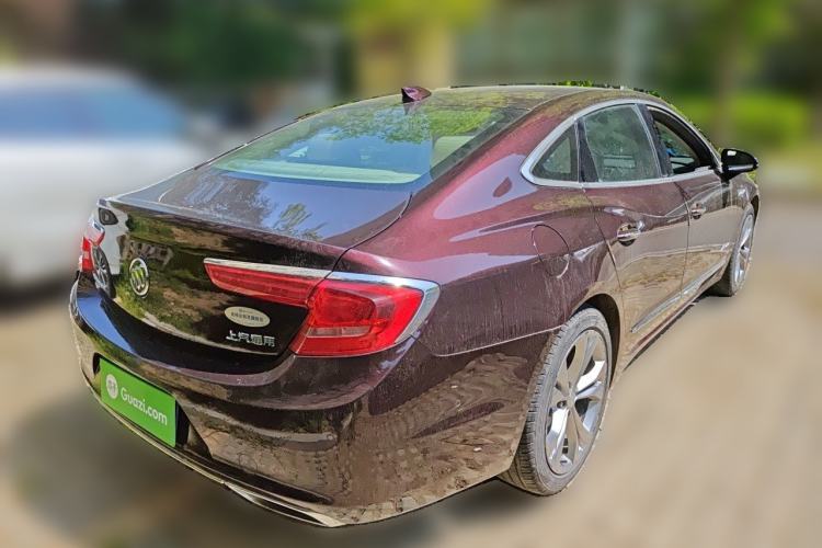Used Buick LaCrosse 2018 28T Avenir Rear Right 45 Deg