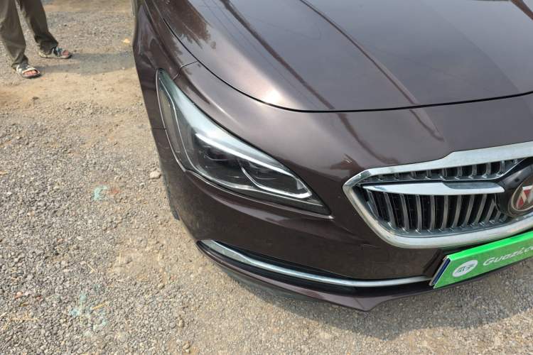 Used Buick LaCrosse 2018 20T Luxury Model Right Front Headlight