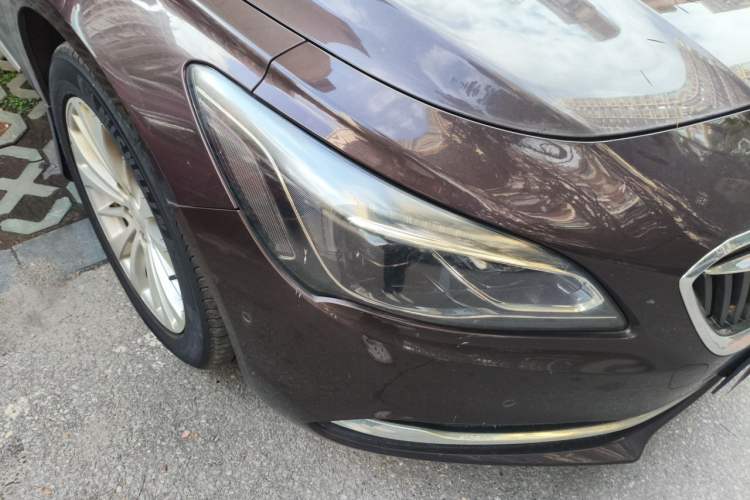 Used Buick LaCrosse 2018 28T Elite Edition Right Front Headlight