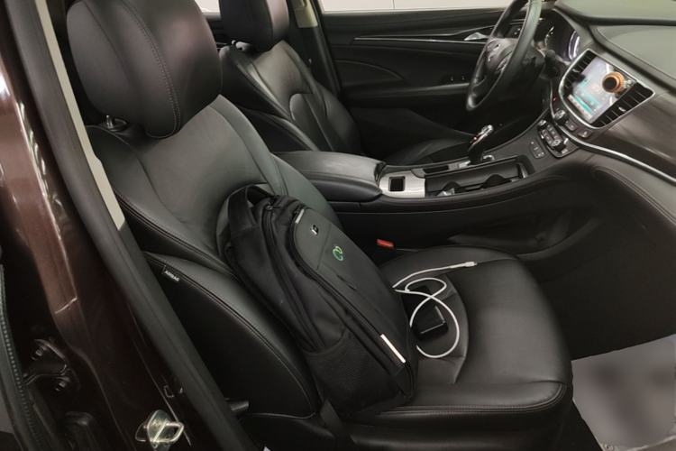 Used Buick LaCrosse 2018 20T Elite Edition Right Front Seat