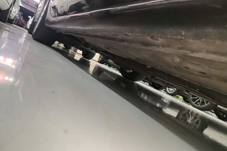 Used Buick LaCrosse 2018 20T Elite Edition Right Side Sill