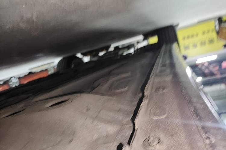 Used Buick LaCrosse 2018 28T Avenir Right Side Sill