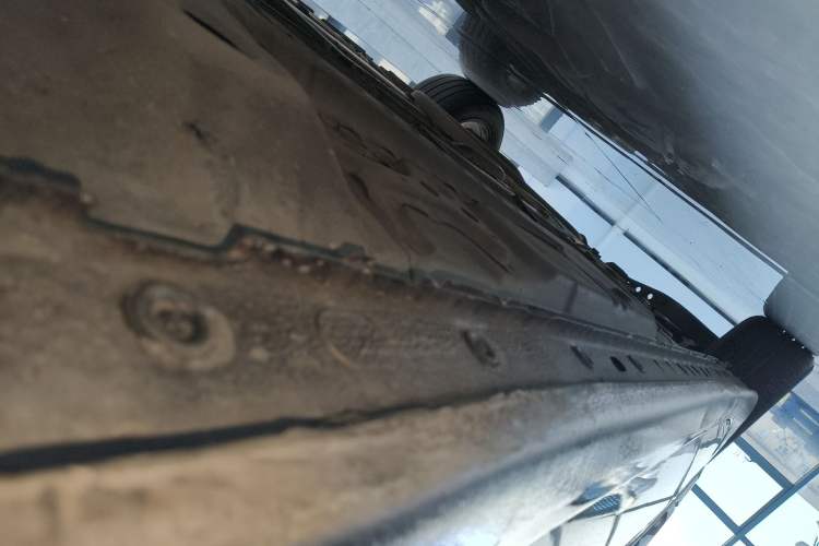 Used Buick LaCrosse 2018 20T Elite Edition Right Side Sill