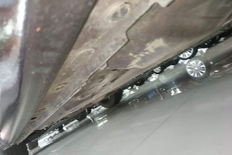 Used Buick LaCrosse 2018 28T Avenir Right Side Sill