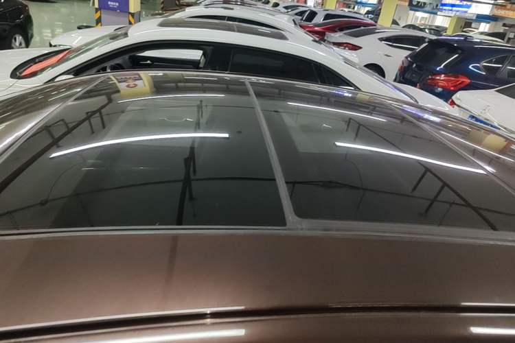 Used Buick LaCrosse 2018 20T Elite Edition Roof