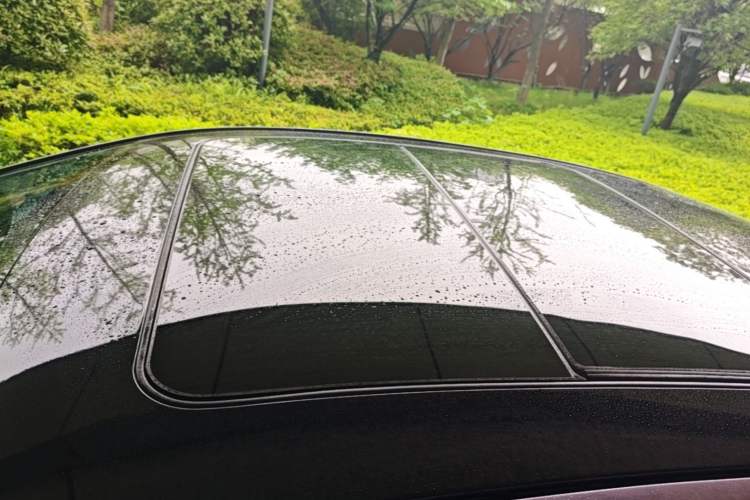 Used Buick LaCrosse 2018 28T Elite Edition Roof