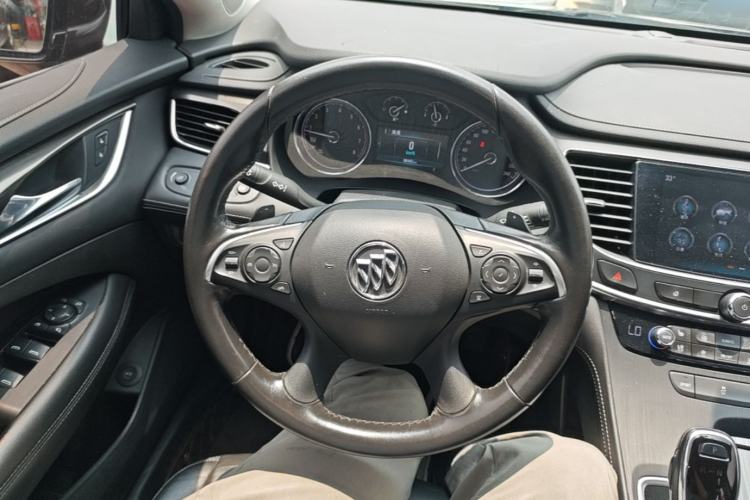 Used Buick LaCrosse 2018 20T Elite Edition Steering Wheel