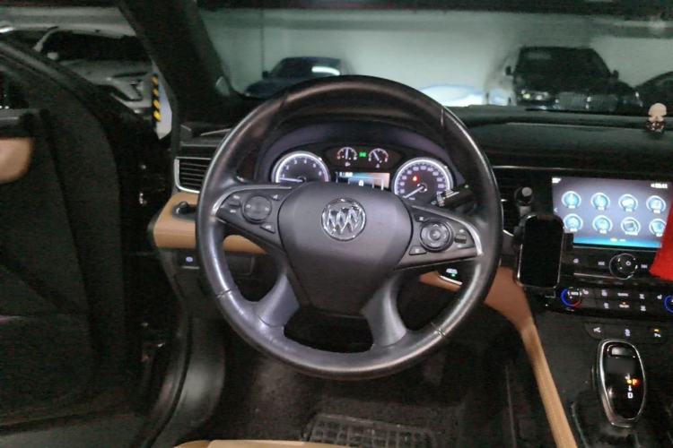 Used Buick LaCrosse 2018 28T Elite Edition Steering Wheel
