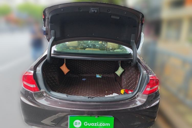 Used Buick LaCrosse 2018 28T Luxury Model Trunk