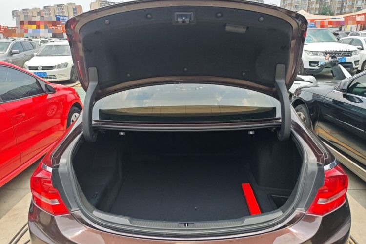 Used Buick LaCrosse 2018 20T Elite Edition Trunk