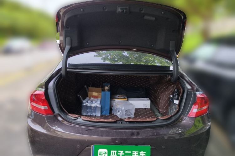 Used Buick LaCrosse 2018 28T Luxury Model Trunk