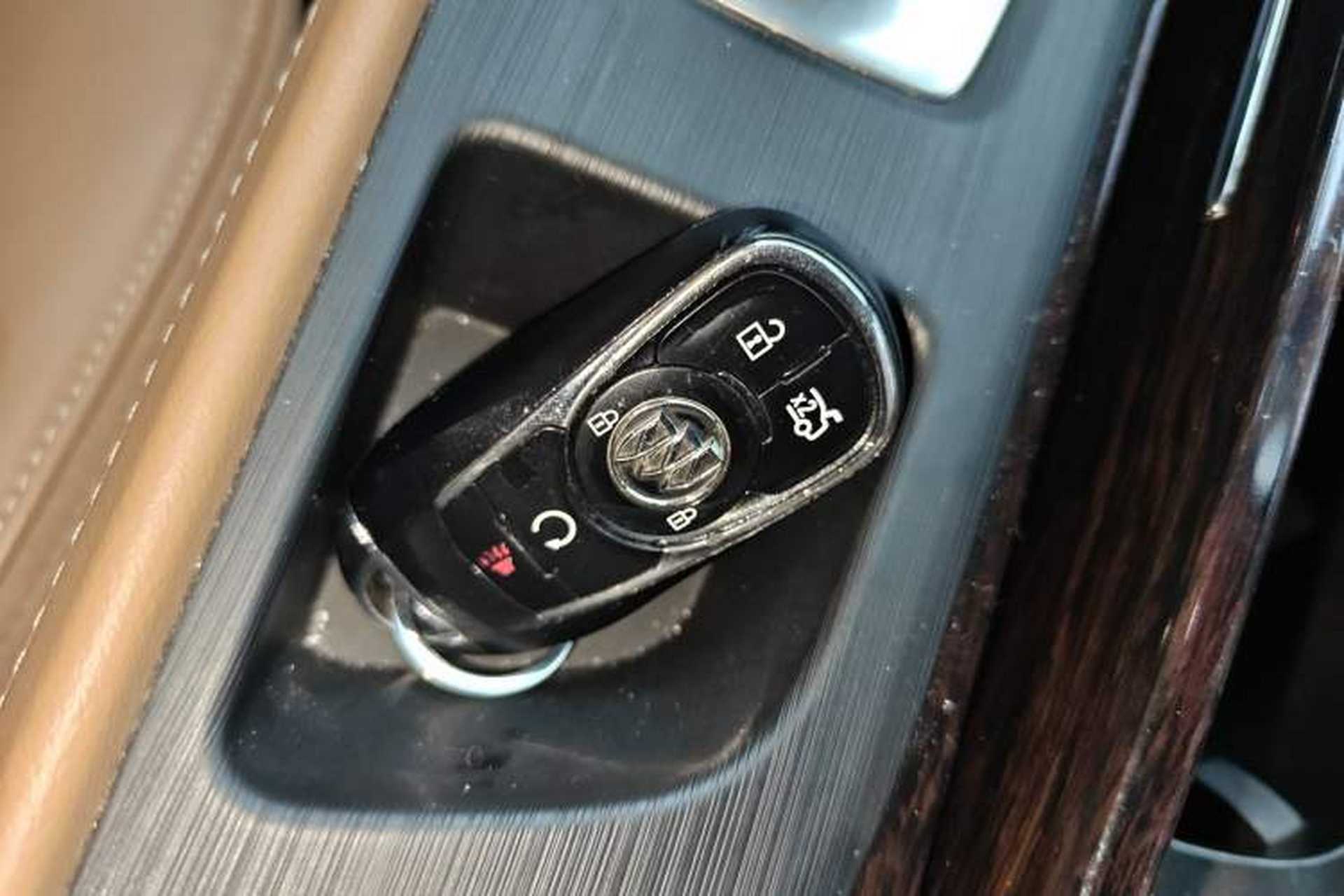 Used Buick LaCrosse 2018 28T Elite Edition Vehicle Key
