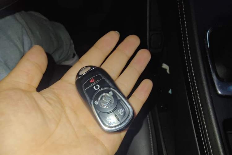 Used Buick LaCrosse 2018 20T Elite Edition Vehicle Key